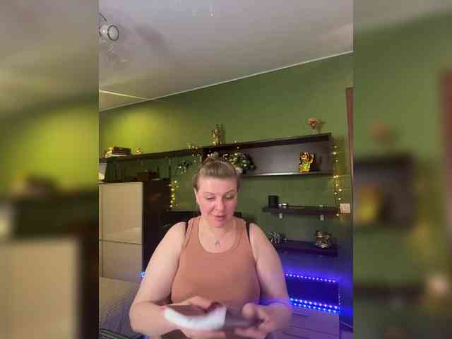 Veronika_Gold webcam