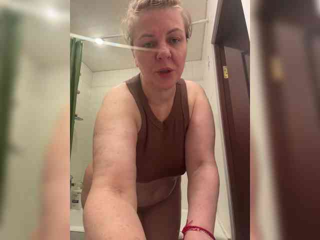 Veronika_Gold webcam