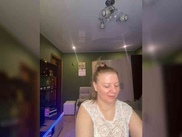 Veronika_Gold webcam