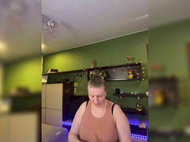 Veronika_Gold webcam