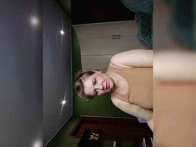 Veronika_Gold webcam