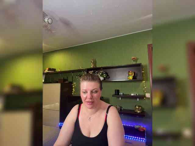 Veronika_Gold webcam