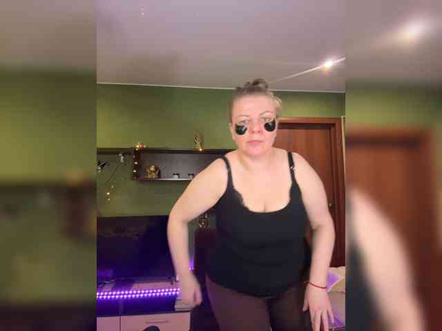 Veronika_Gold webcam