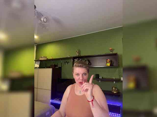 Veronika_Gold webcam