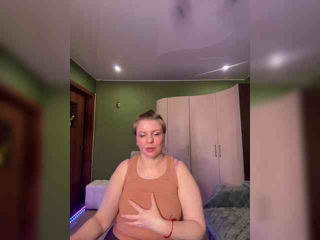 Veronika_Gold webcam