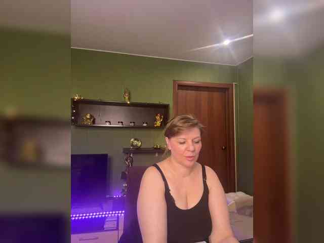 Veronika_Gold webcam