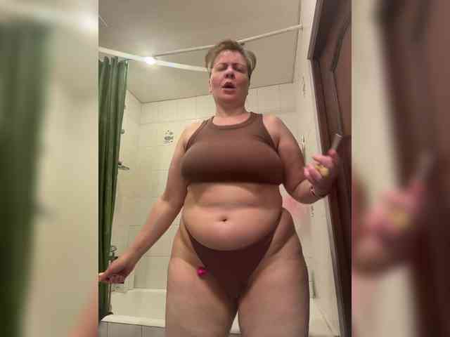 Veronika_Gold webcam