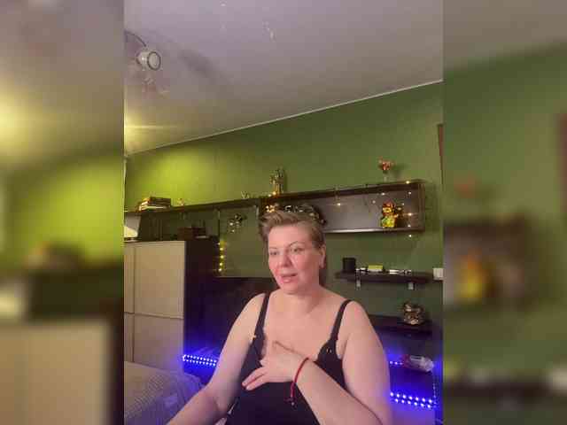 Veronika_Gold webcam