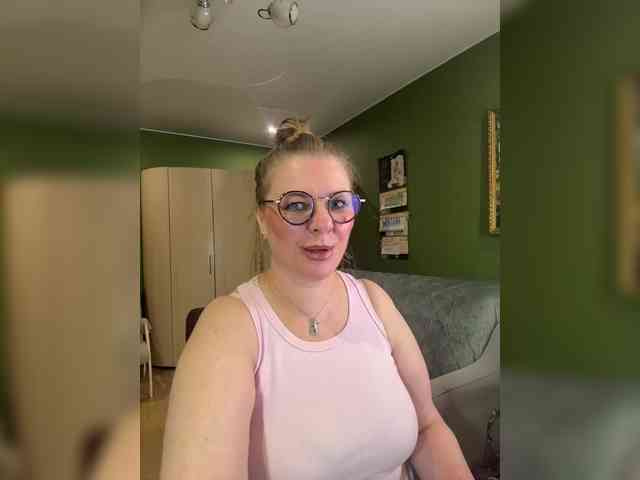 Veronika_Gold webcam