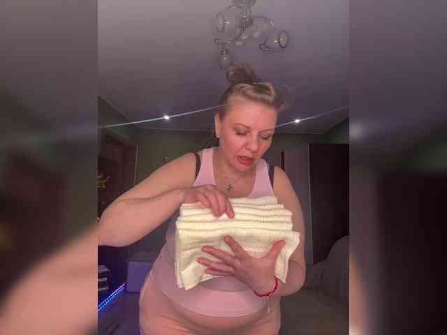 Veronika_Gold webcam