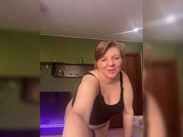 Veronika_Gold webcam