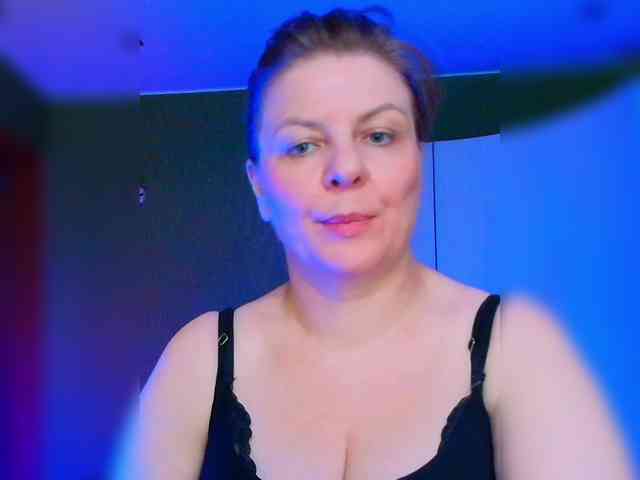 Veronika_Gold webcam