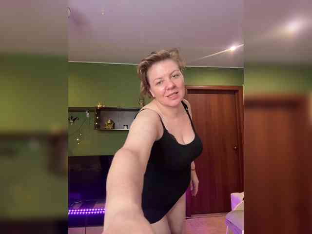 Veronika_Gold webcam