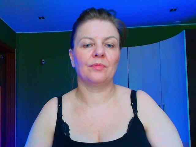 Veronika_Gold webcam