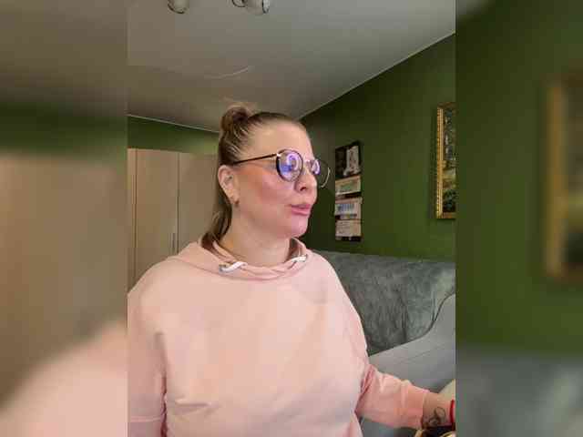 veronika_gold's live room