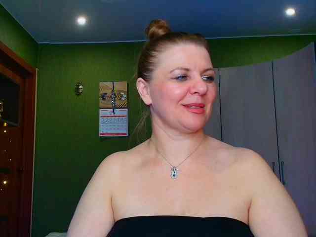 Veronika_Gold webcam