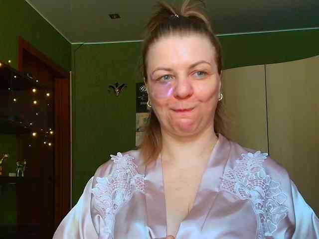 Veronika_Gold webcam