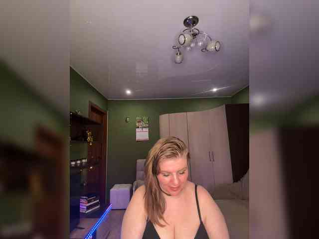 Veronika_Gold webcam