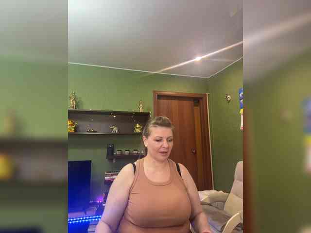 Veronika_Gold webcam