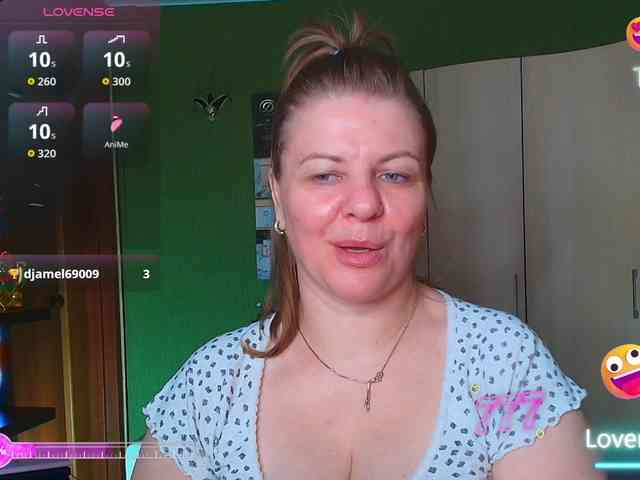 Veronika_Gold webcam
