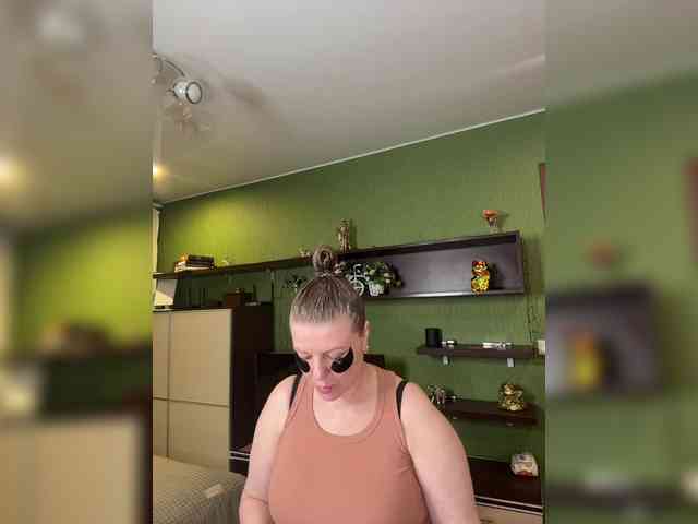 Veronika_Gold webcam