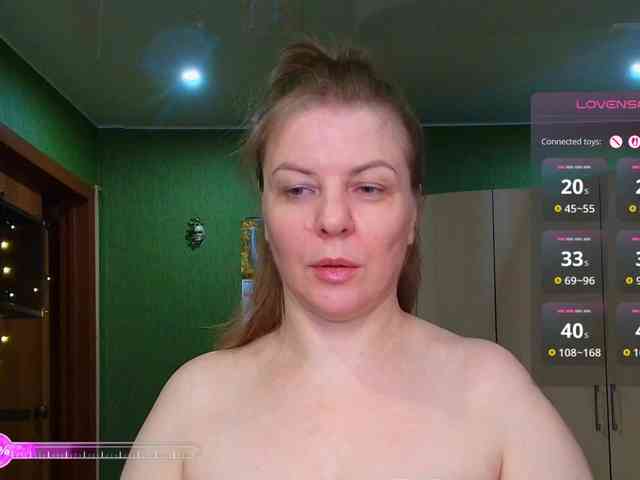 Veronika_Gold webcam
