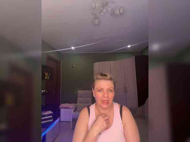 Veronika_Gold webcam