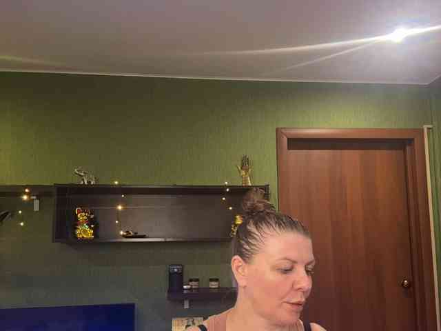 Veronika_Gold webcam
