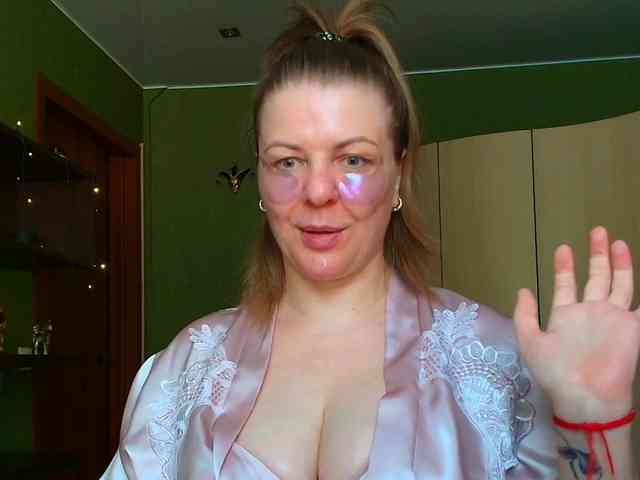 Veronika_Gold webcam