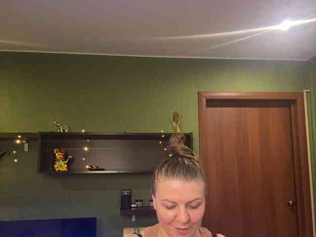 Veronika_Gold webcam