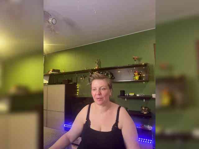 Veronika_Gold webcam