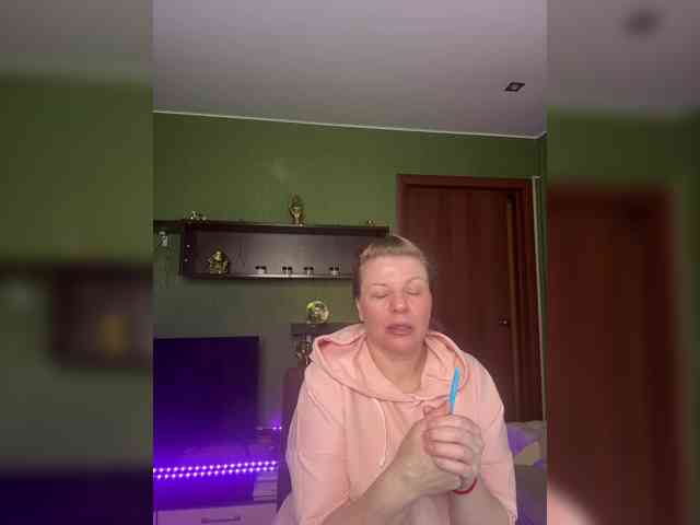 Veronika_Gold webcam