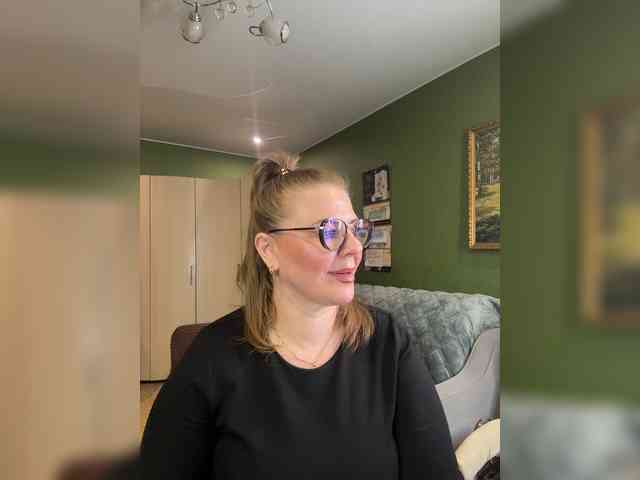 Veronika_Gold webcam