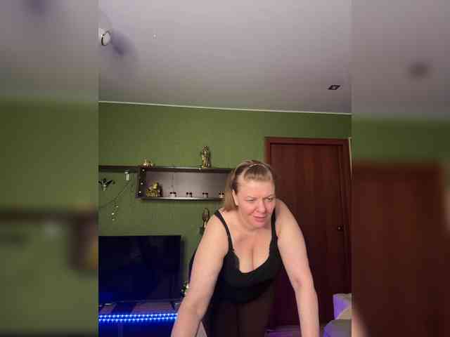 Veronika_Gold webcam