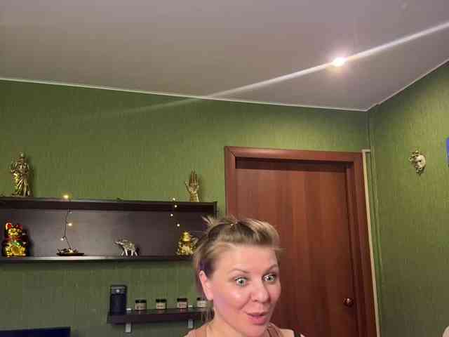 Veronika_Gold webcam