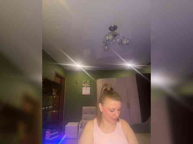 Veronika_Gold webcam