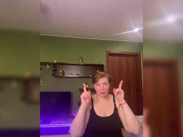 Veronika_Gold webcam