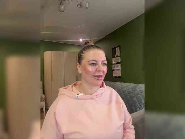 Veronika_Gold webcam