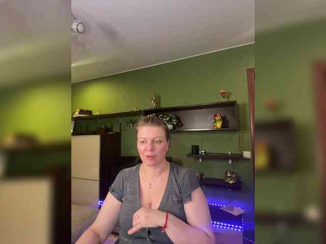 Veronika_Gold webcam