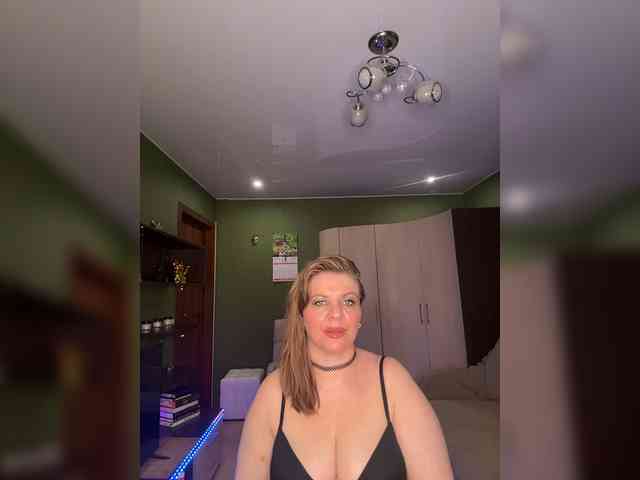 Veronika_Gold webcam