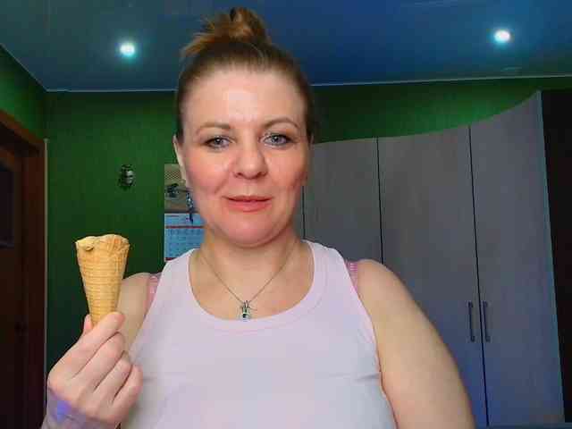 Veronika_Gold webcam