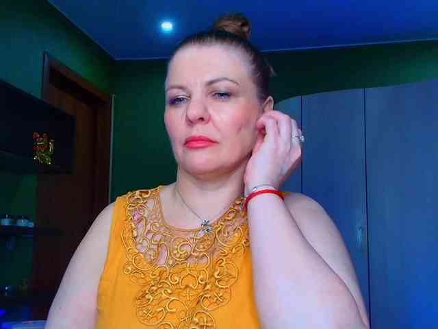 Veronika_Gold webcam