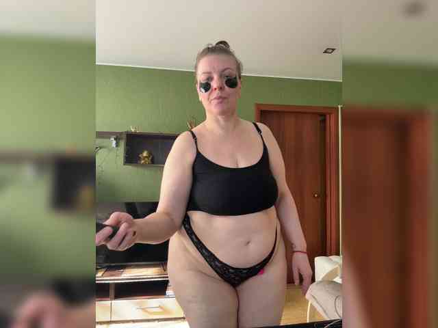 Veronika_Gold webcam