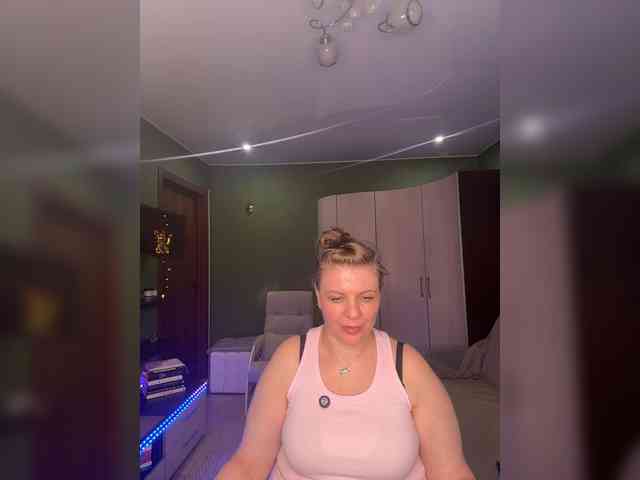 Veronika_Gold webcam