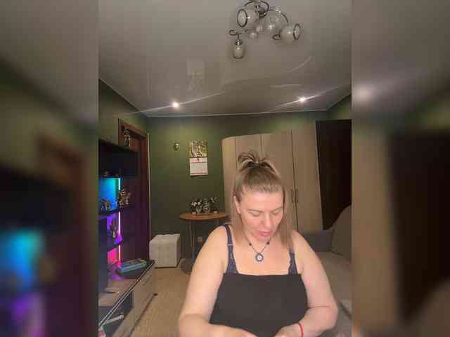 Veronika_Gold webcam