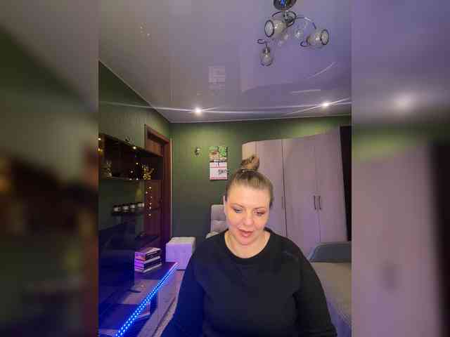 Veronika_Gold webcam