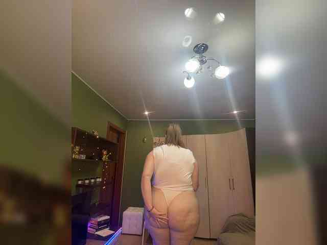 Veronika_Gold webcam