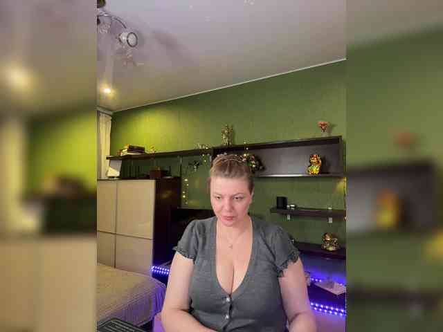 Veronika_Gold webcam