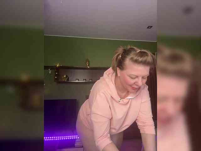 Veronika_Gold webcam