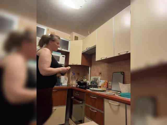 Veronika_Gold webcam